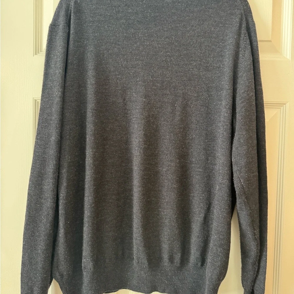 Garret Scott V-Neck Merino Wool Sweater - Black and Gray Argyle